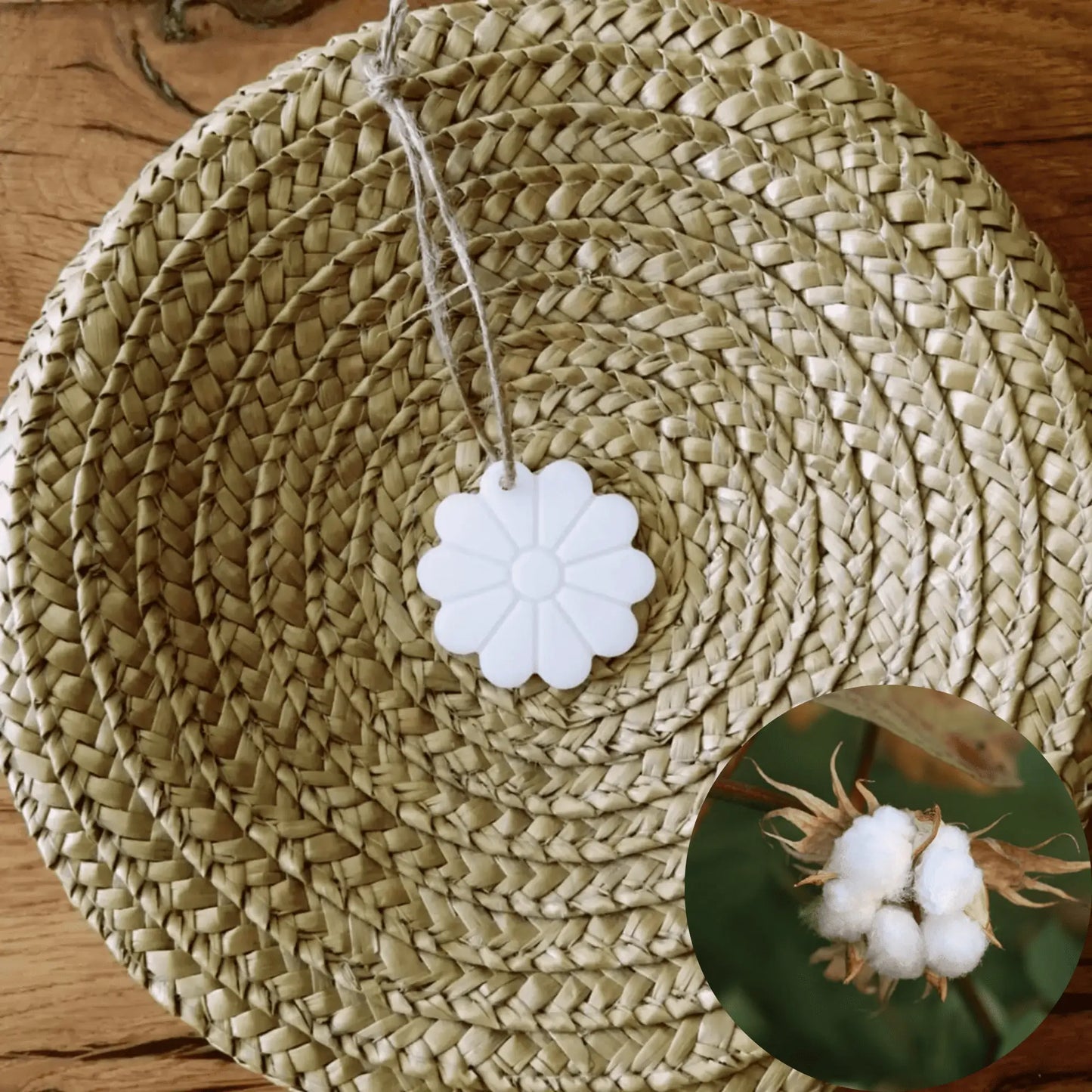 suspensions parfumées — fleur de coton | Le sens des choses, boutique en ligne de produits artisanaux, naturels et écoresponsables fabriqués en France ou en Europe.