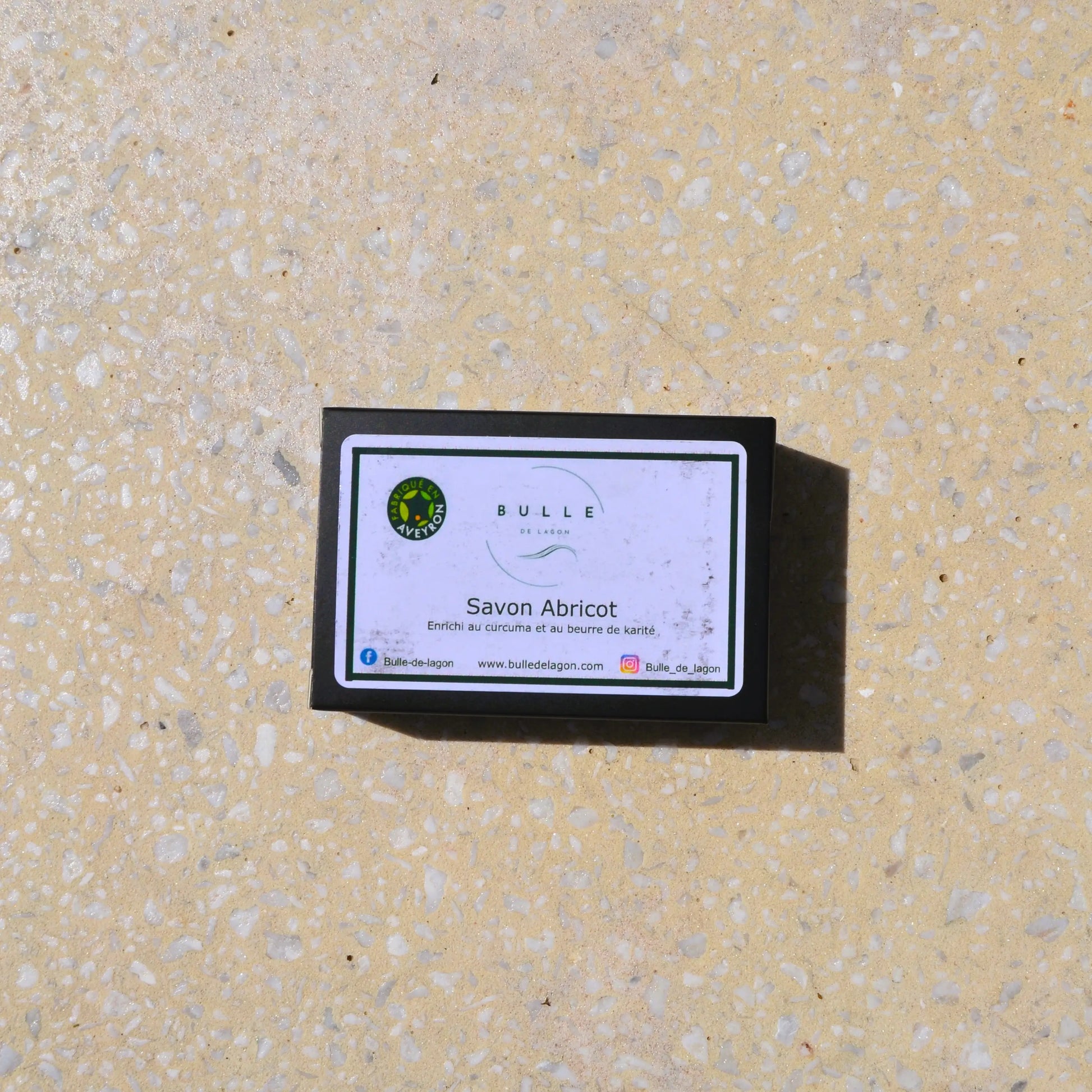 Image de Savon surgras à l'abricot et au curcuma | Le sens des choses — boutique artisanale de savons et bougies parfumées naturels fabriqués en France