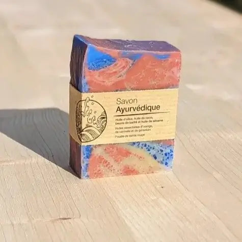 Image de Savon ayurvédique à l’orange, au géranium et à la cannelle | Le sens des choses — boutique artisanale de savons et bougies parfumées naturels fabriqués en France