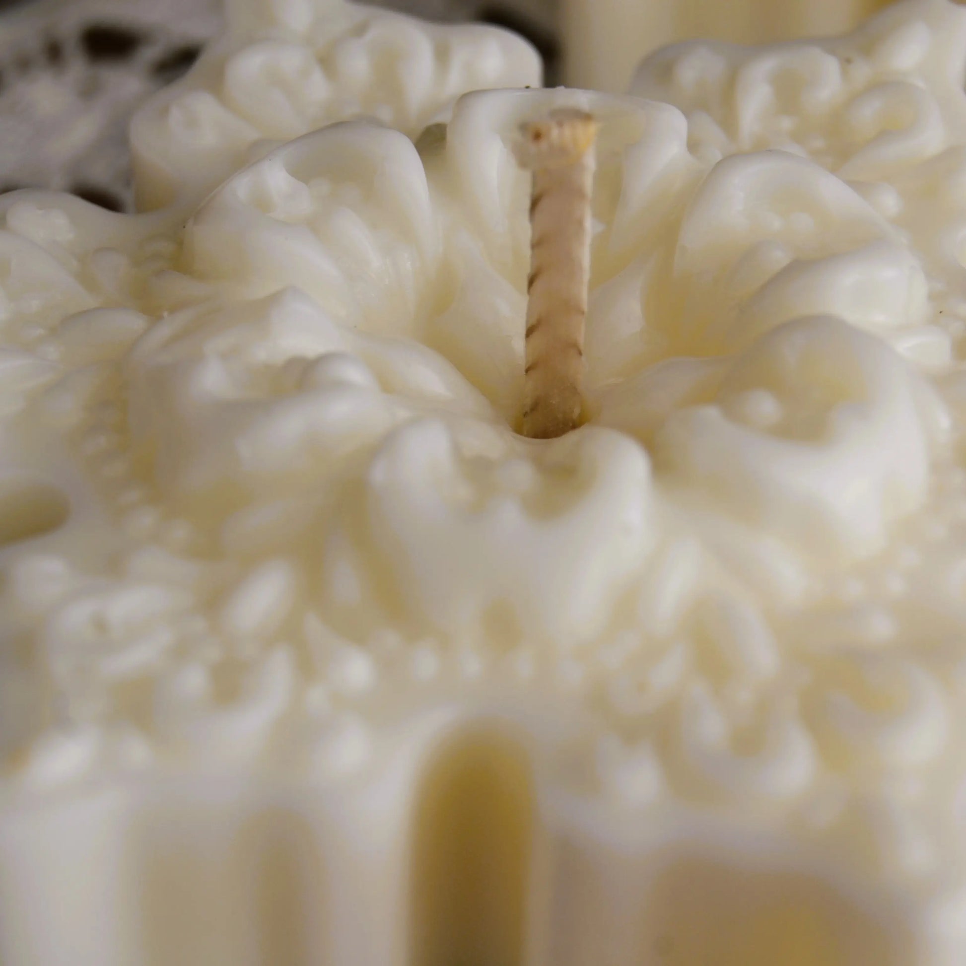 Image de Bougie décorative artisanale flocon de neige | Le sens des choses — boutique artisanale de savons et bougies parfumées naturels fabriqués en France