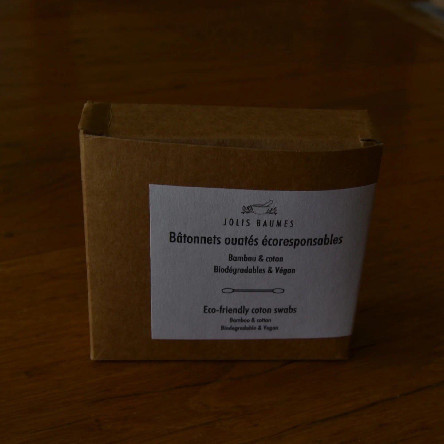 Image de Bâtonnets ouatés écologiques en bambou et coton bio | Le sens des choses – boutique artisanale de savons et bougies parfumées naturels fabriqués en France