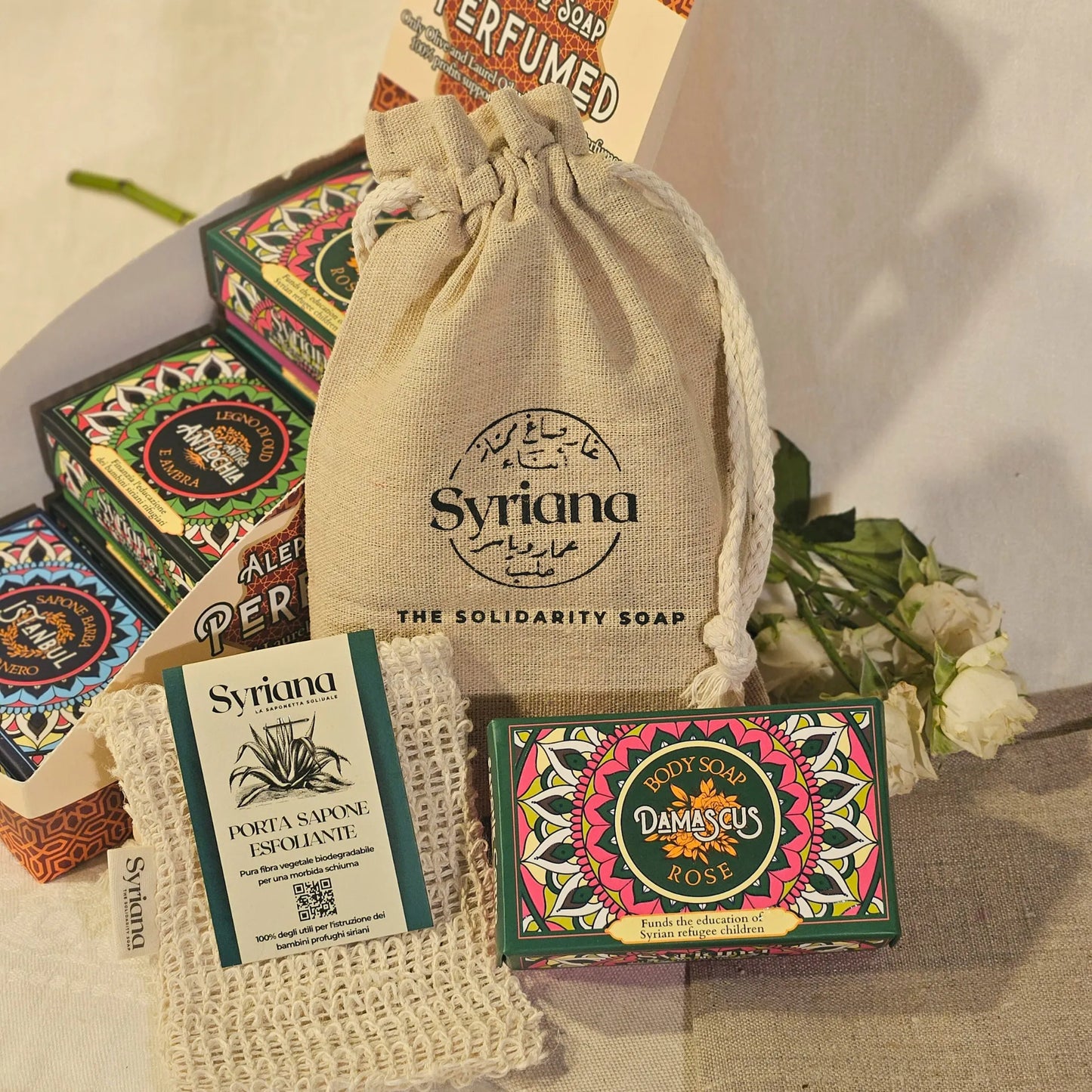 Image de Savon d’Alep parfumé à la rose de Damas — Damas | Le sens des choses – boutique artisanale de savons et bougies parfumées naturels fabriqués en France