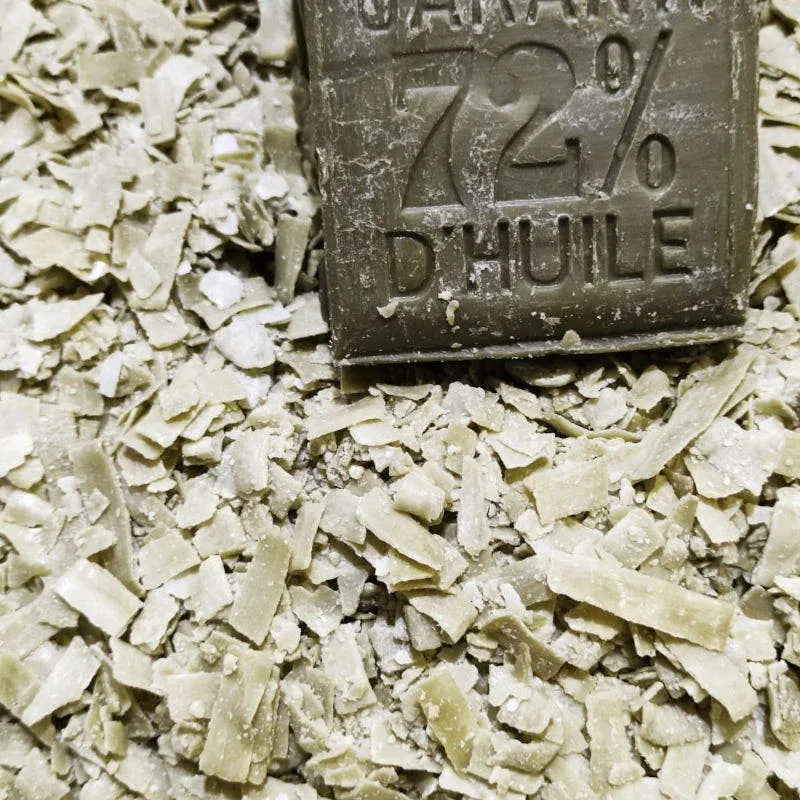 Image de Savon de Marseille traditionnel — 72 % d’huile d’olive | Le sens des choses – boutique artisanale de savons et bougies parfumées naturels fabriqués en France