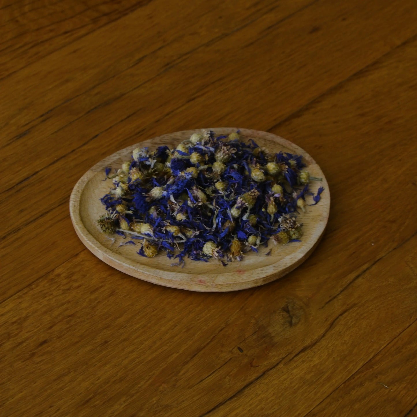 Fleurs de bleuet séchées (Centaurea Cyanus) – Création artisanale | Le sens des choses – Boutique de bougies parfumées végétales, décorations et savons