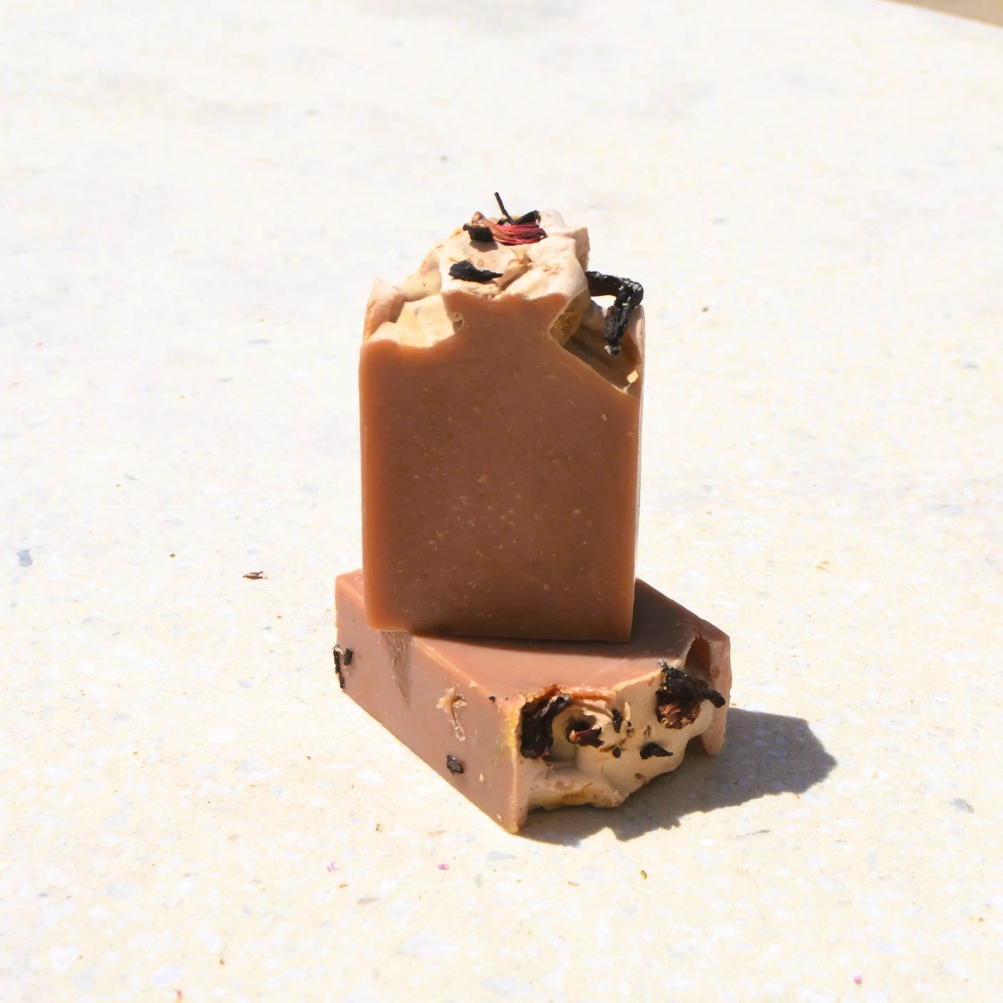 Image de Savon surgras au monoî | Le sens des choses – boutique artisanale de savons et bougies parfumées naturels fabriqués en France