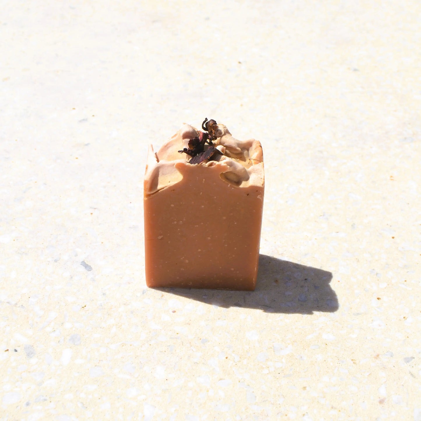 Image de Savon surgras au monoî | Le sens des choses – boutique artisanale de savons et bougies parfumées naturels fabriqués en France