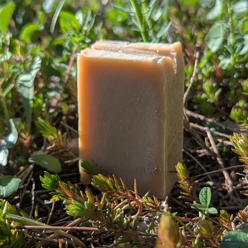 Savon surgras au soufre | Savon solide naturel artisanal fabriqué par saponification à froid