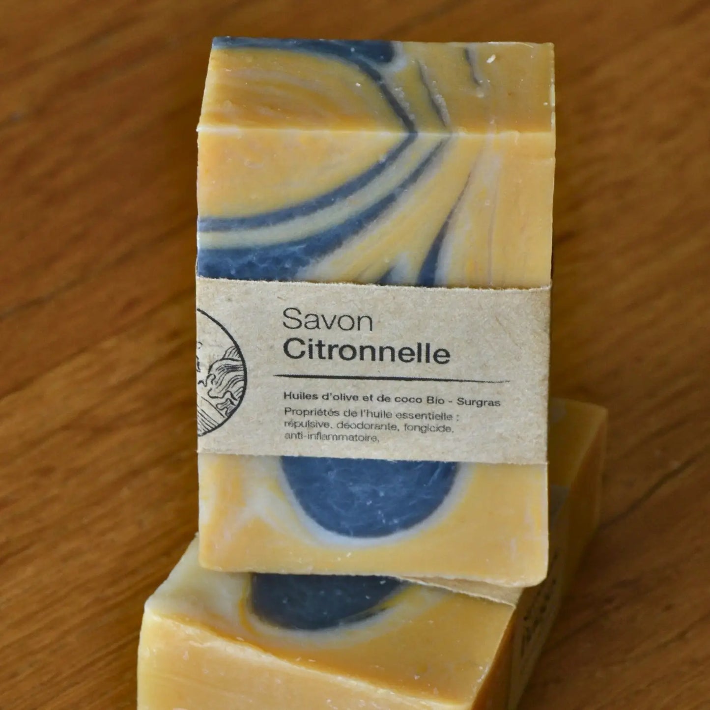 Savon surgras à la citronnelle | Savon solide naturel artisanal fabriqué par saponification à froid