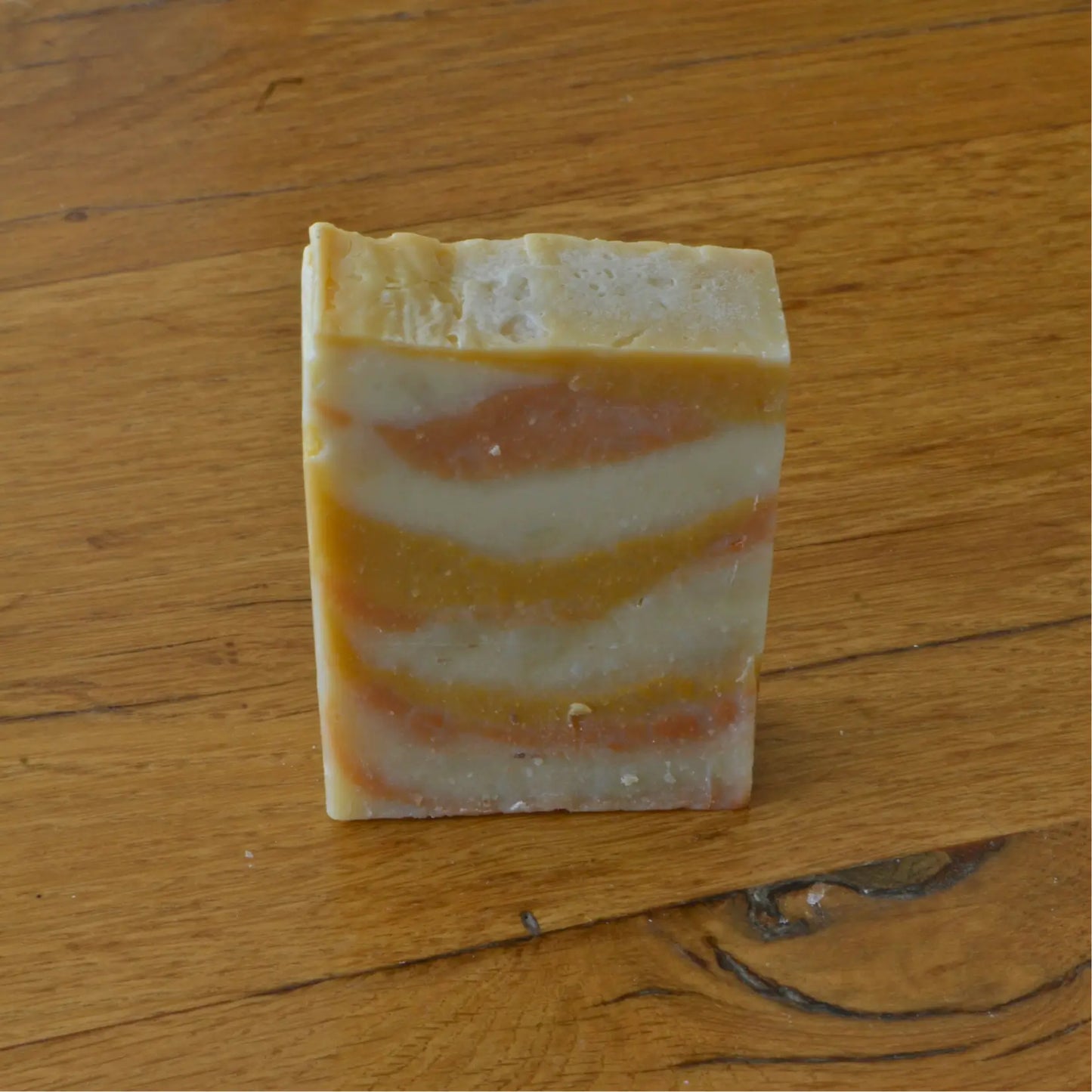 Savon surgras à la fleur d’oranger | Savon solide naturel artisanal fabriqué par saponification à froid