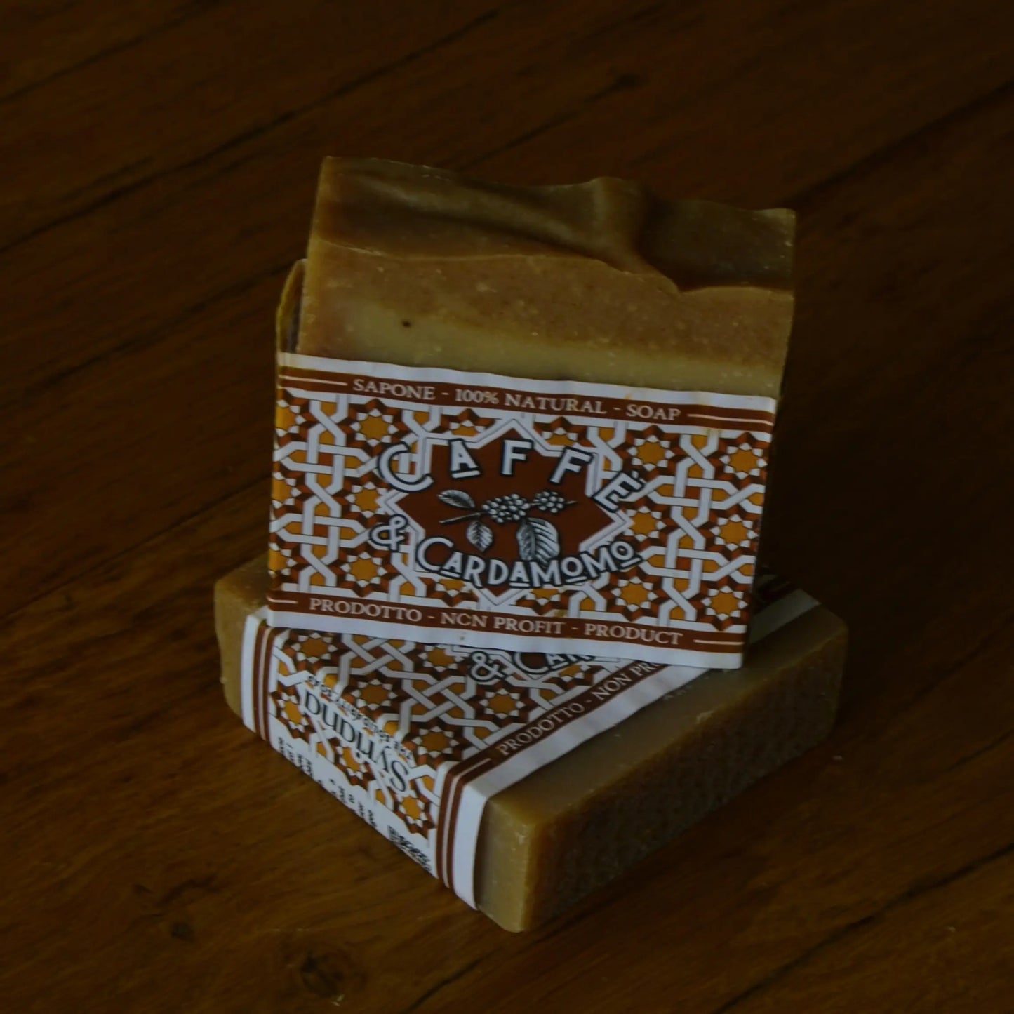 Image de Savon artisanal à l’huile de graines de café et cardamome | Le sens des choses – boutique artisanale de savons et bougies parfumées naturels fabriqués en France
