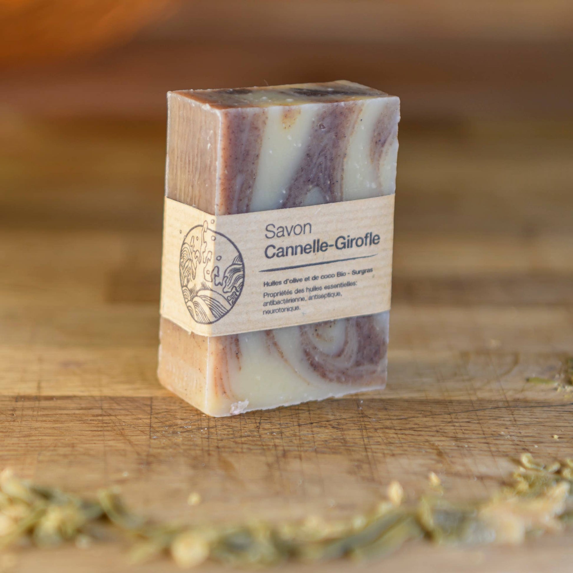 savon à la cannelle | Le sens des choses, boutique en ligne de produits artisanaux, naturels et écoresponsables fabriqués en France ou en Europe.