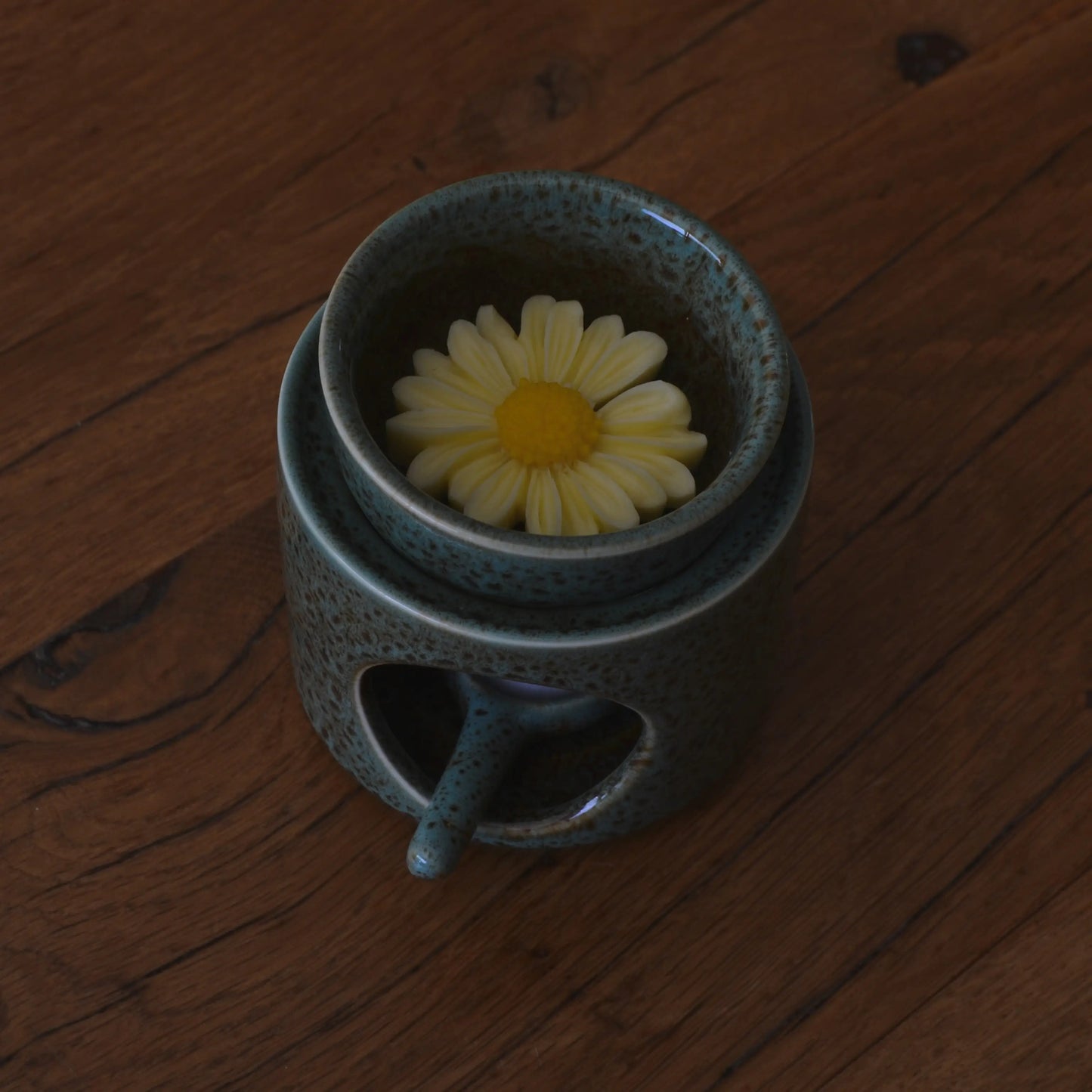 Image de fondant parfumé aux agrumes | Le sens des choses, boutique en ligne de produits artisanaux, naturels et écoresponsables, fabriqués en France ou en Europe : savons artisanaux, bougies parfumées, accessoires zéro déchet.