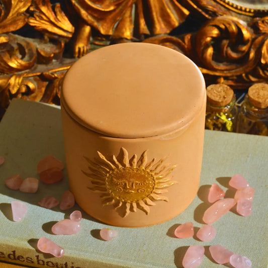 Bougie d'intention Amour de soi · Quartz rose et Cristal de roche · Sabbat Beltane
