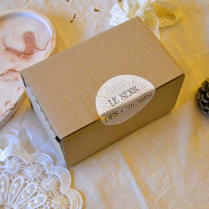 Image de Coffret-cadeau — deux petites bougies parfumées artisanales au choix | Le sens des choses – boutique artisanale éthique de bougies parfumées et savons naturels fabriqués en France