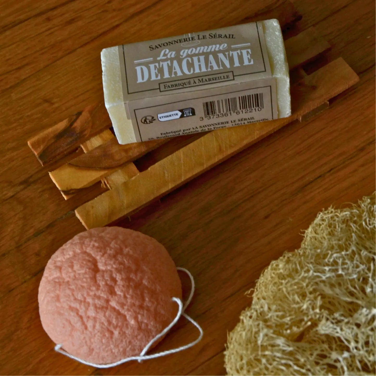 Image de Kit salle de bain écoresponsable — routine beauté zéro déchet | Le sens des choses – boutique artisanale éthique de bougies parfumées et savons naturels fabriqués en France