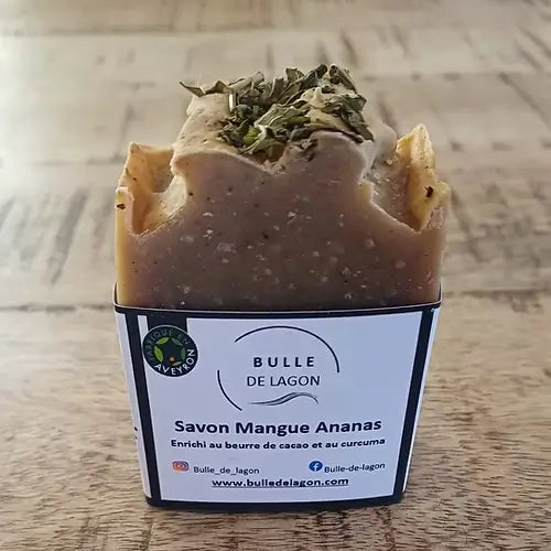 savon à la mangue et ananas | Le sens des choses, boutique en ligne de produits artisanaux, naturels et écoresponsables fabriqués en France ou en Europe.