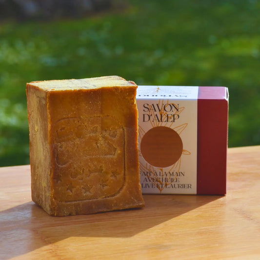 Savon d'Alep traditionnel et solidaire | Savon solide naturel artisanal fabriqué par saponification à froid