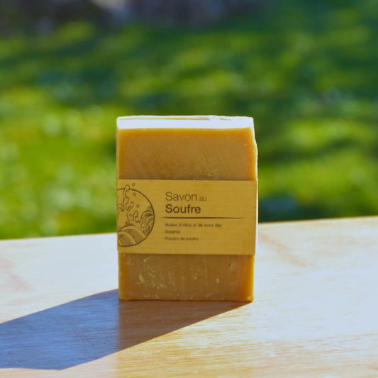 Savon surgras au soufre – Création artisanale | Le sens des choses – Boutique de bougies parfumées végétales, décorations et savons
