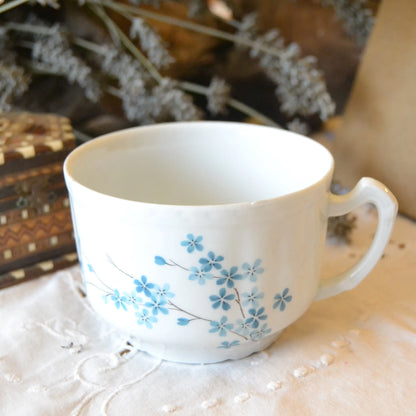 Image de Bougie décorative artisanale en porcelaine de Couleuvre — parfum au choix | Le sens des choses – boutique artisanale éthique de bougies parfumées et savons naturels fabriqués en France