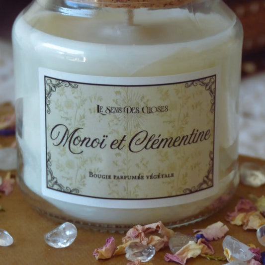 Bougie artisanale parfumée Monoï et Clémentine – Création artisanale | Le sens des choses – Boutique de bougies parfumées végétales, décorations et savons