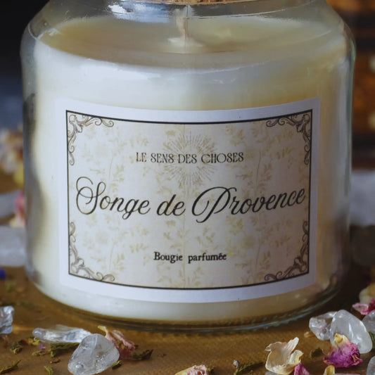 Bougie parfumée artisanale Songe de Provence – Création artisanale | Le sens des choses – Boutique de bougies parfumées végétales et objets décoratifs écoresponsables