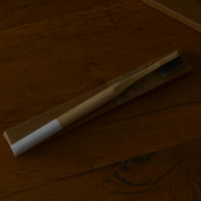 Image de Brosse à dents en bambou biodégradable | Le sens des choses – boutique artisanale de savons et bougies parfumées naturels fabriqués en France