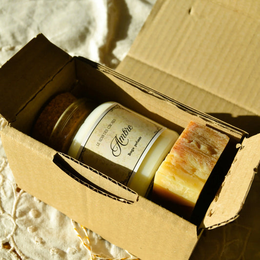 Image de Coffret-cadeau « Un moment pour soi » — bougie parfumée et savon artisanal | Le sens des choses – boutique artisanale éthique de bougies parfumées et savons naturels fabriqués en France