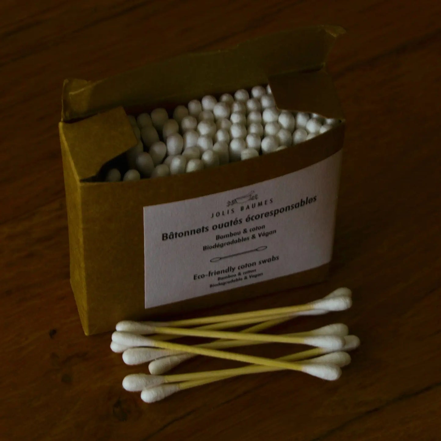 Bâtonnets ouatés écologiques en bambou et coton bio – Création artisanale | Le sens des choses – Boutique de bougies parfumées végétales, décorations et savons