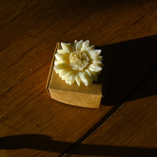 Image de Fondant parfumé à la fleur d'oranger — Tournesol | Le sens des choses – boutique artisanale de bougies parfumées végétales et savons naturels fabriqués en Charente-Maritime