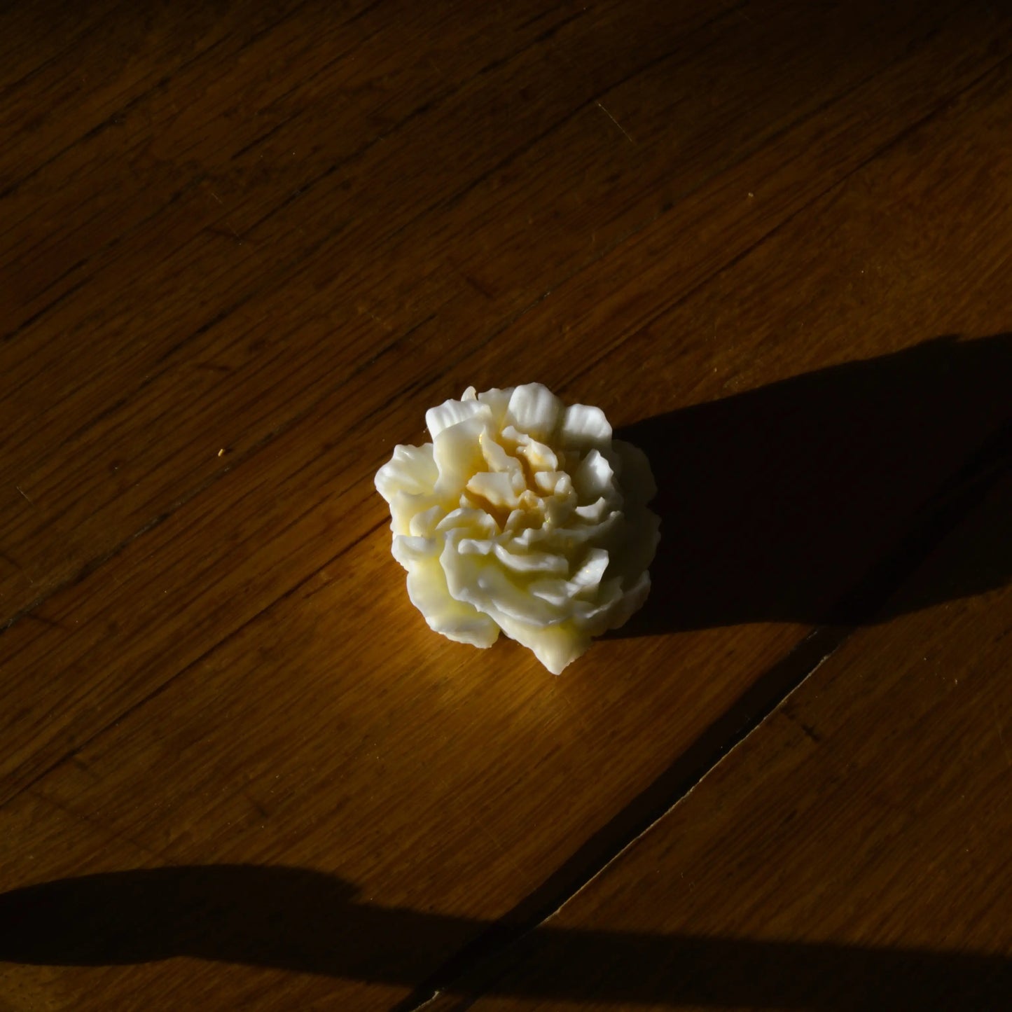 Image de Fondant parfumé au parfum floral — Œillet | Le sens des choses – boutique artisanale de bougies parfumées végétales et savons naturels fabriqués en Charente-Maritime