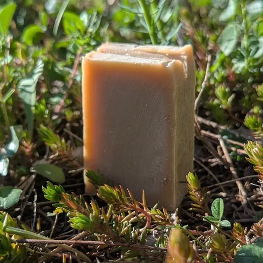 Savon surgras au soufre – Création artisanale | Le sens des choses – Boutique de bougies parfumées végétales, décorations et savons