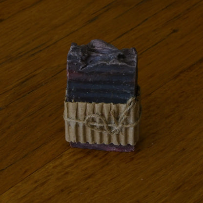 Image de Savon à l’argile rouge purifiant | Le sens des choses – boutique artisanale de savons et bougies parfumées naturels fabriqués en France