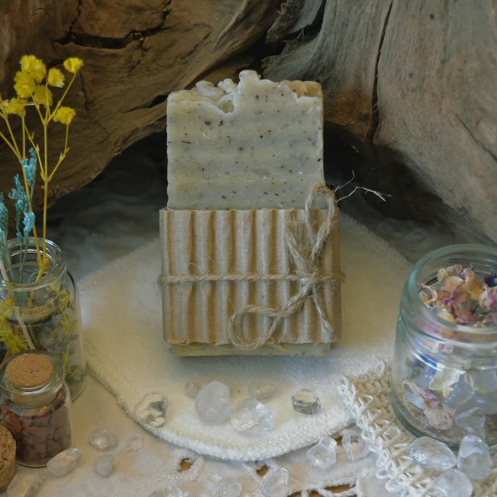 Savon exfoliant à l’avoine | Savon solide naturel artisanal fabriqué par saponification à froid