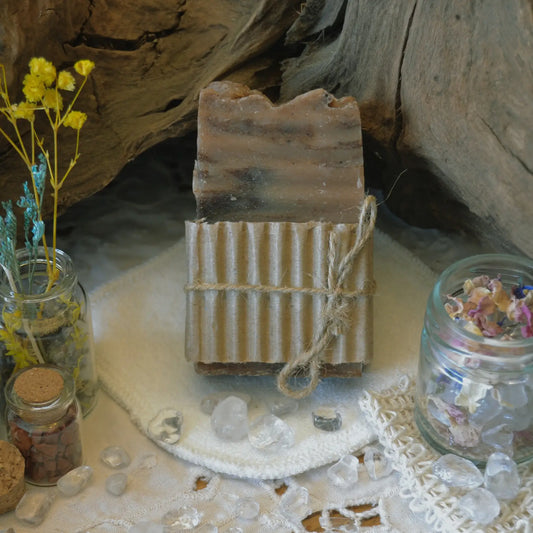 Savon artisanal au cacao nourrissant – Création artisanale | Le sens des choses – Boutique de bougies parfumées végétales, décorations et savons