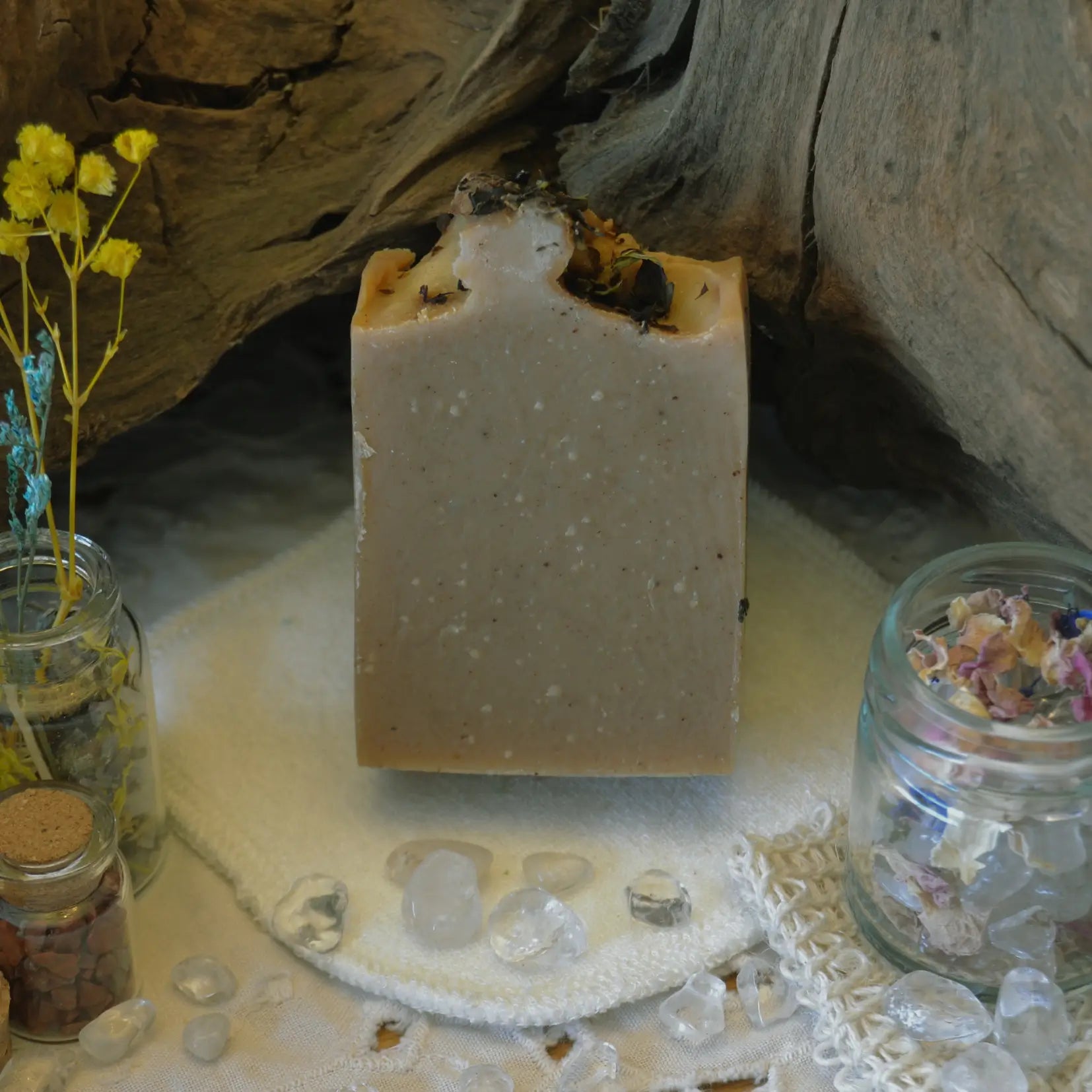 Savon surgras à la mangue et ananas | Savon solide naturel artisanal fabriqué par saponification à froid