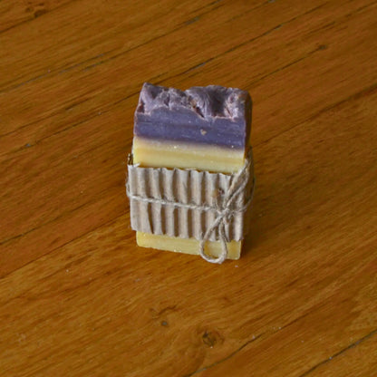 Image de Savon artisanal au soufre purifiant et antibactérien | Le sens des choses – boutique artisanale éthique de bougies parfumées et savons naturels fabriqués en France