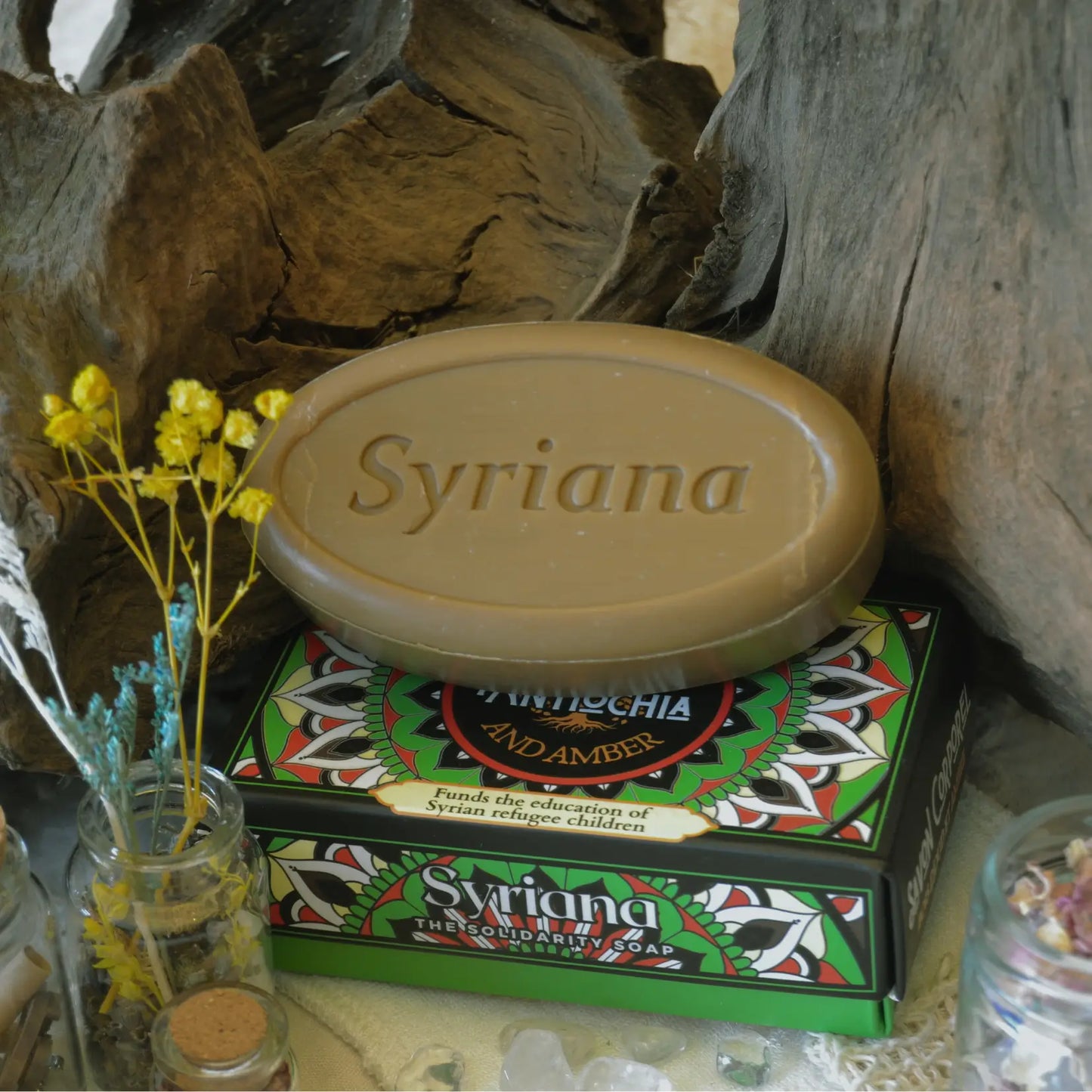 Savon d'Alep à l’oud et à l’ambre — Antioche – Création artisanale | Le sens des choses – Boutique de bougies parfumées végétales, décorations et savons