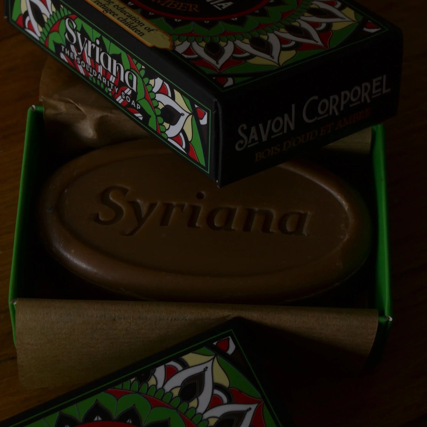 Image de Savon d'Alep parfumé à l’oud et à l’ambre — Antioche | Le sens des choses — boutique artisanale de savons et bougies parfumées naturels fabriqués en France