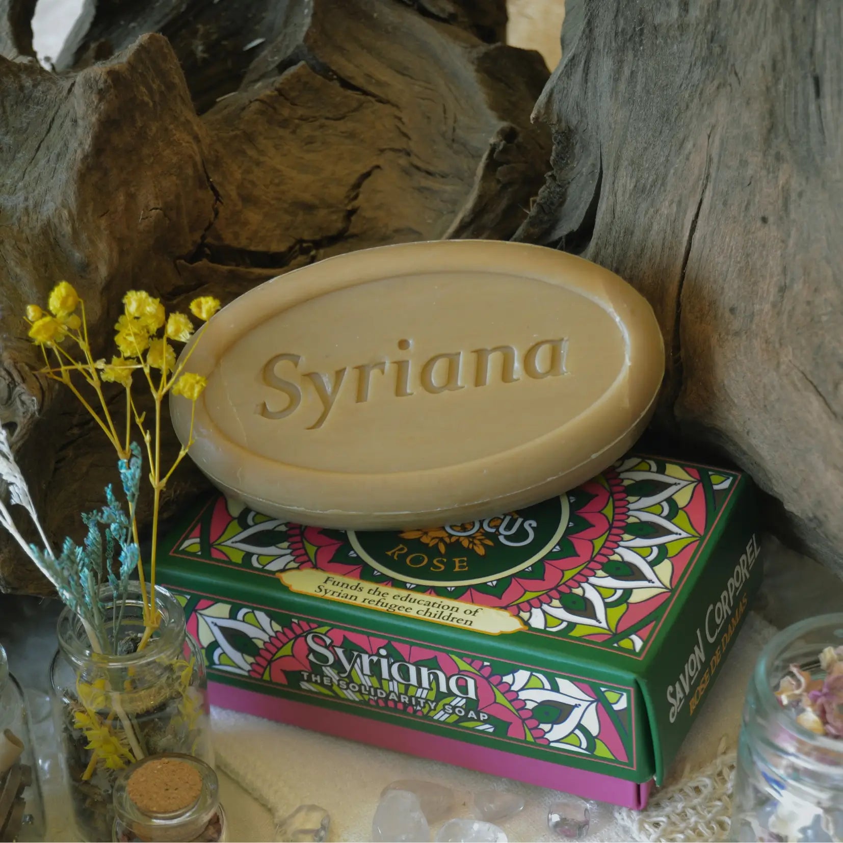 Savon d’Alep à la rose de Damas — Damas – Création artisanale | Le sens des choses – Boutique de bougies parfumées végétales, décorations et savons