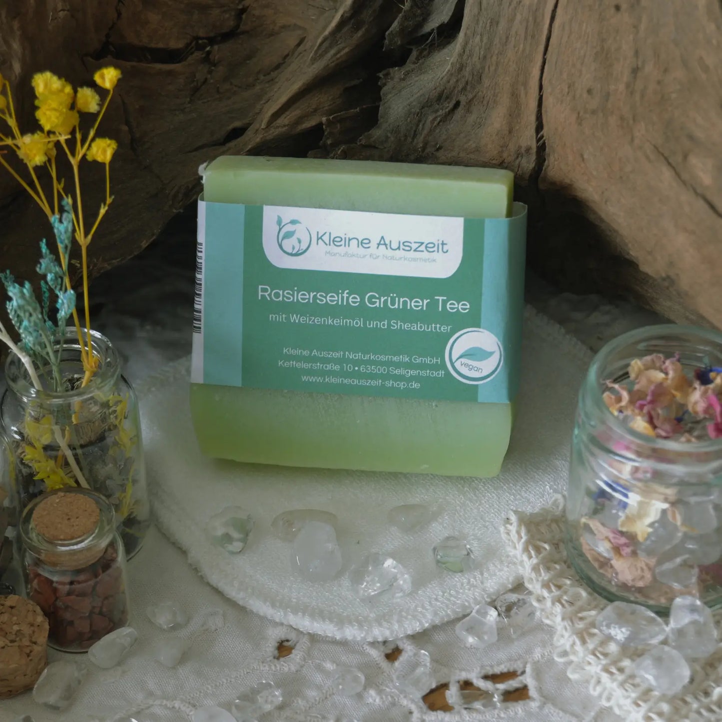 Savon de rasage à l’argile blanche – Création artisanale | Le sens des choses – Boutique de bougies parfumées végétales, décorations et savons