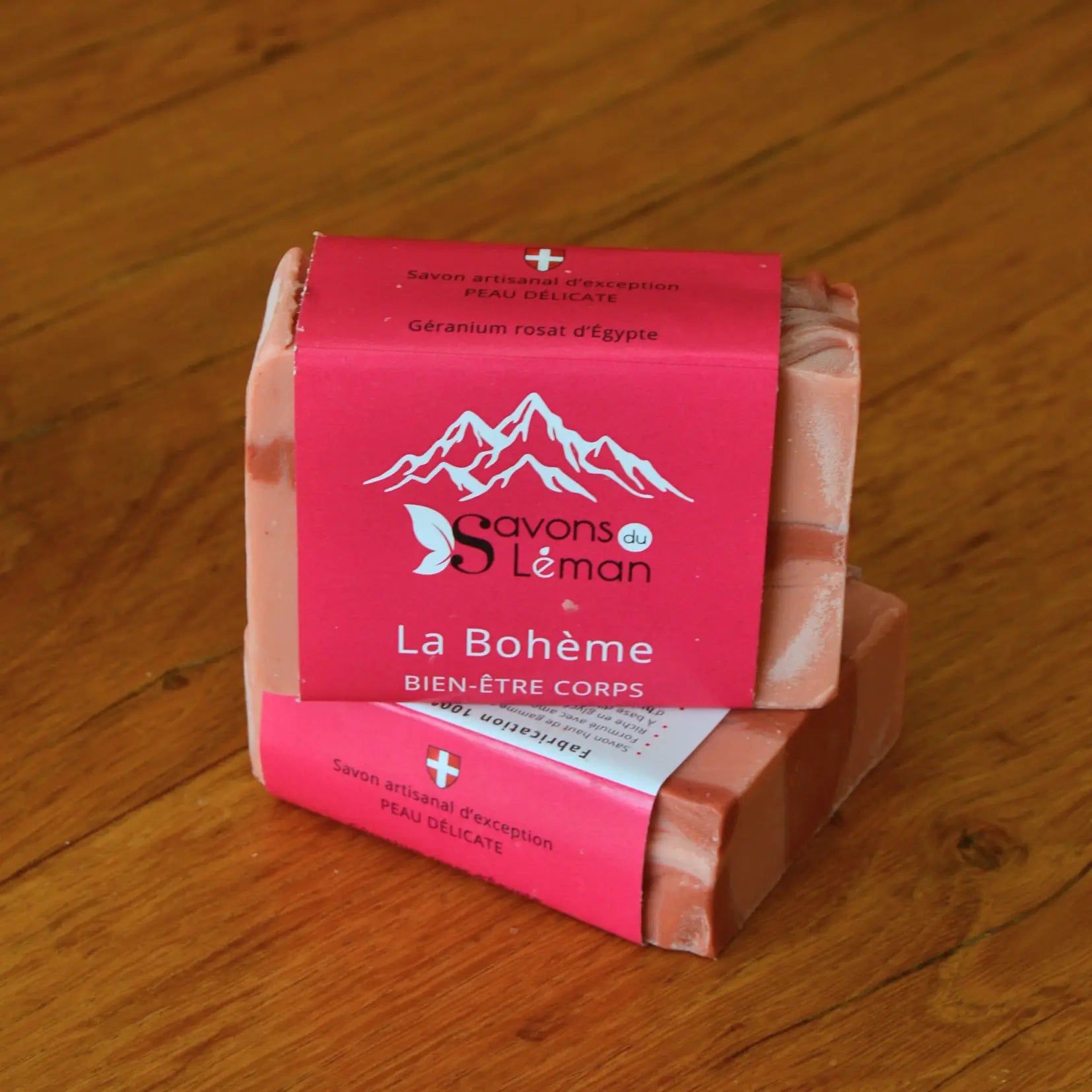 Image de Savon BIO surgras géranium et bergamote « La Bohème » | Le sens des choses – boutique artisanale de bougies parfumées végétales et savons naturels fabriqués en Charente-Maritime