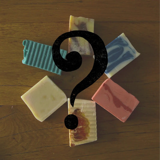 Savon mystère artisanal anti-gaspillage – Création artisanale | Le sens des choses – Boutique de bougies parfumées végétales, décorations et savons