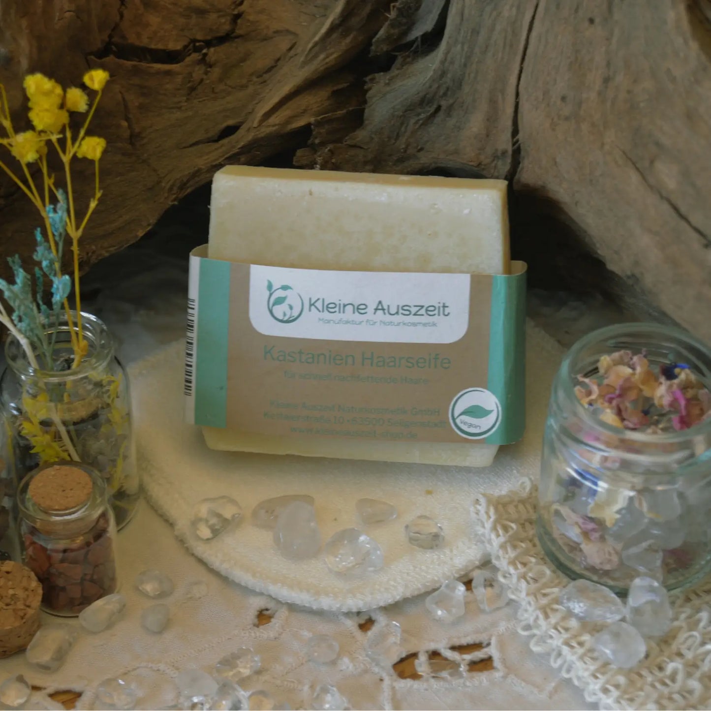 Shampooing solide à la châtaigne — cheveux gras – Création artisanale | Le sens des choses – Boutique de bougies parfumées végétales, décorations et savons