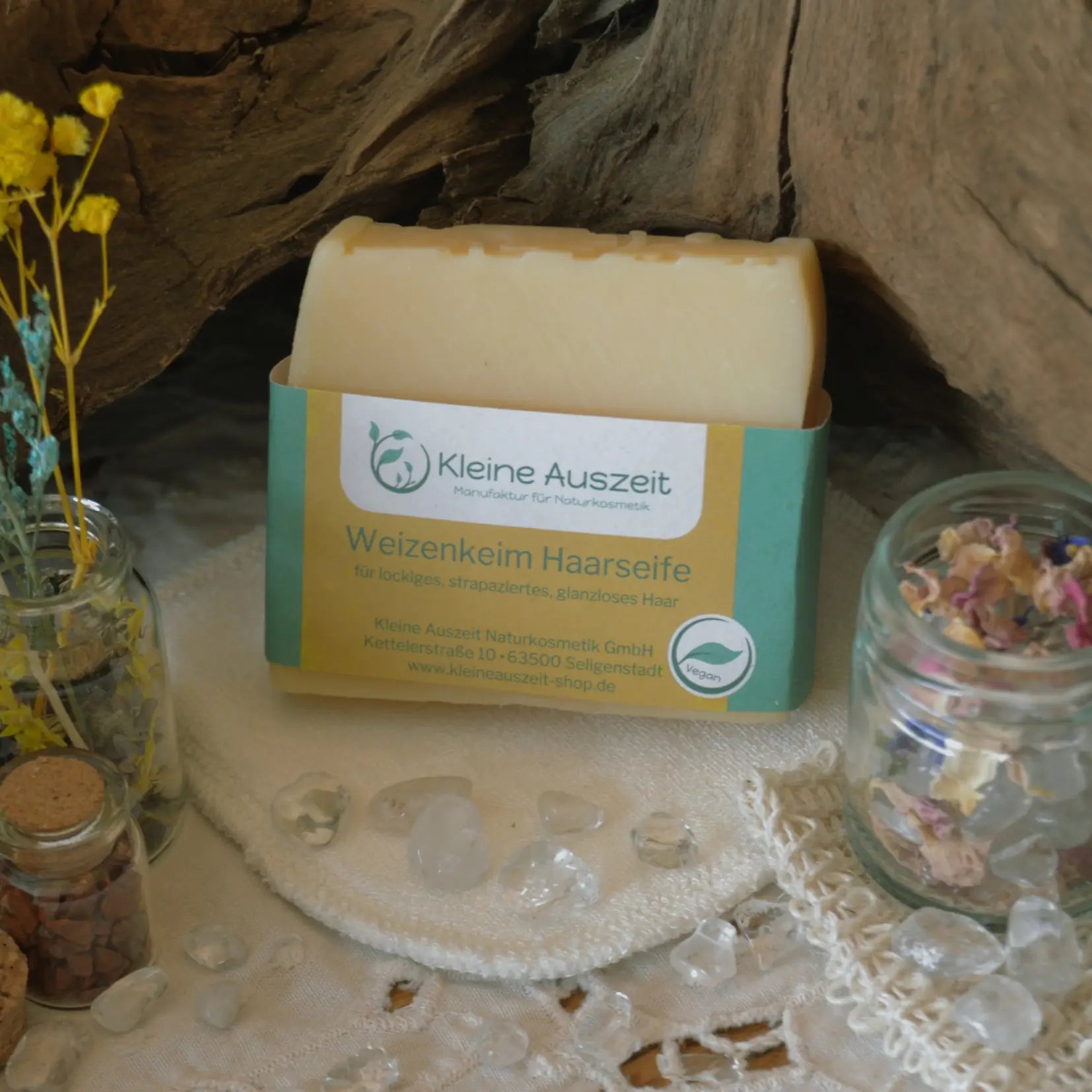 Shampooing solide aux germes de blé — cheveux secs et ternes – Création artisanale | Le sens des choses – Boutique de bougies parfumées végétales, décorations et savons