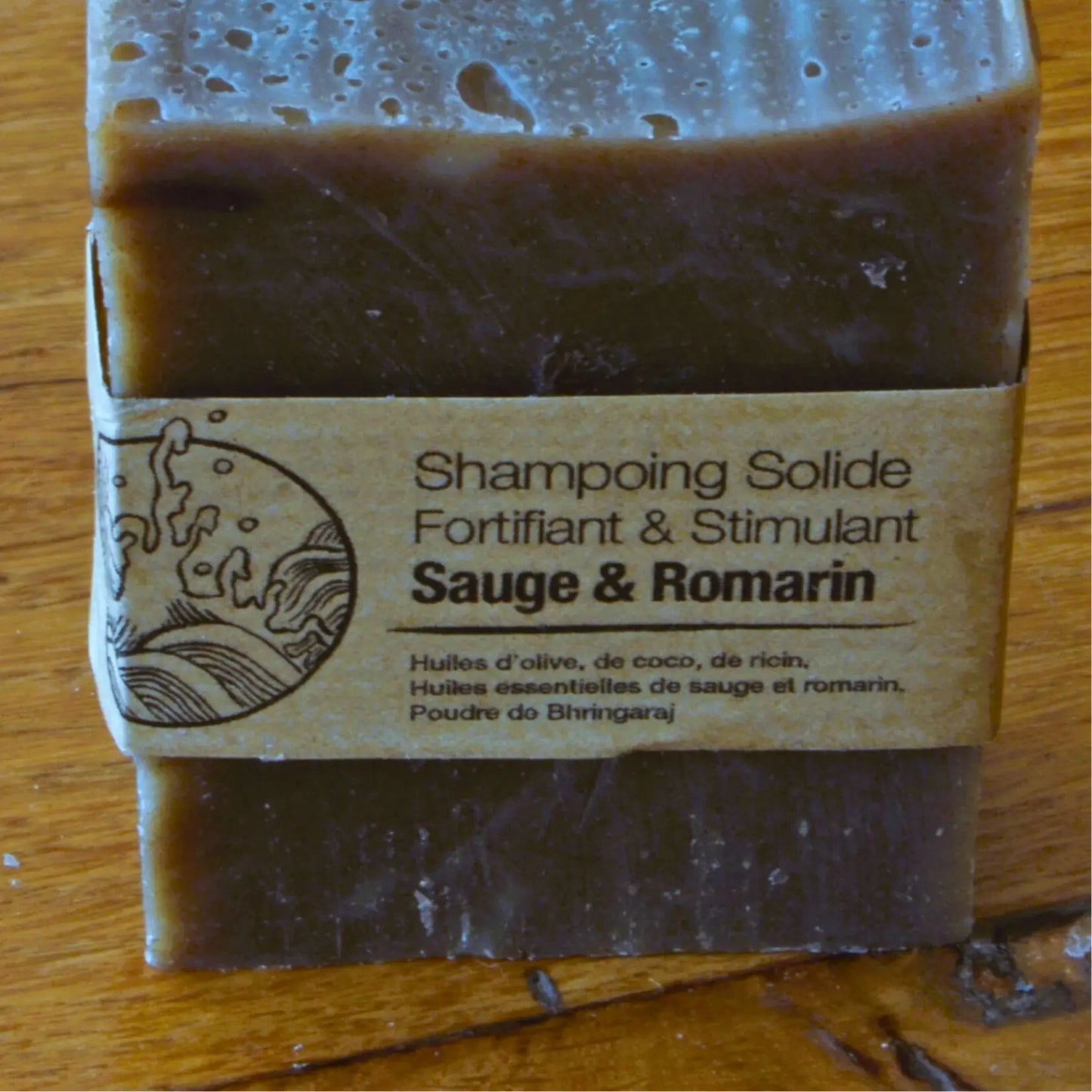 Image de Shampooing solide fortifiant à la sauge et au romarin | Le sens des choses – boutique artisanale éthique de bougies parfumées et savons naturels fabriqués en France