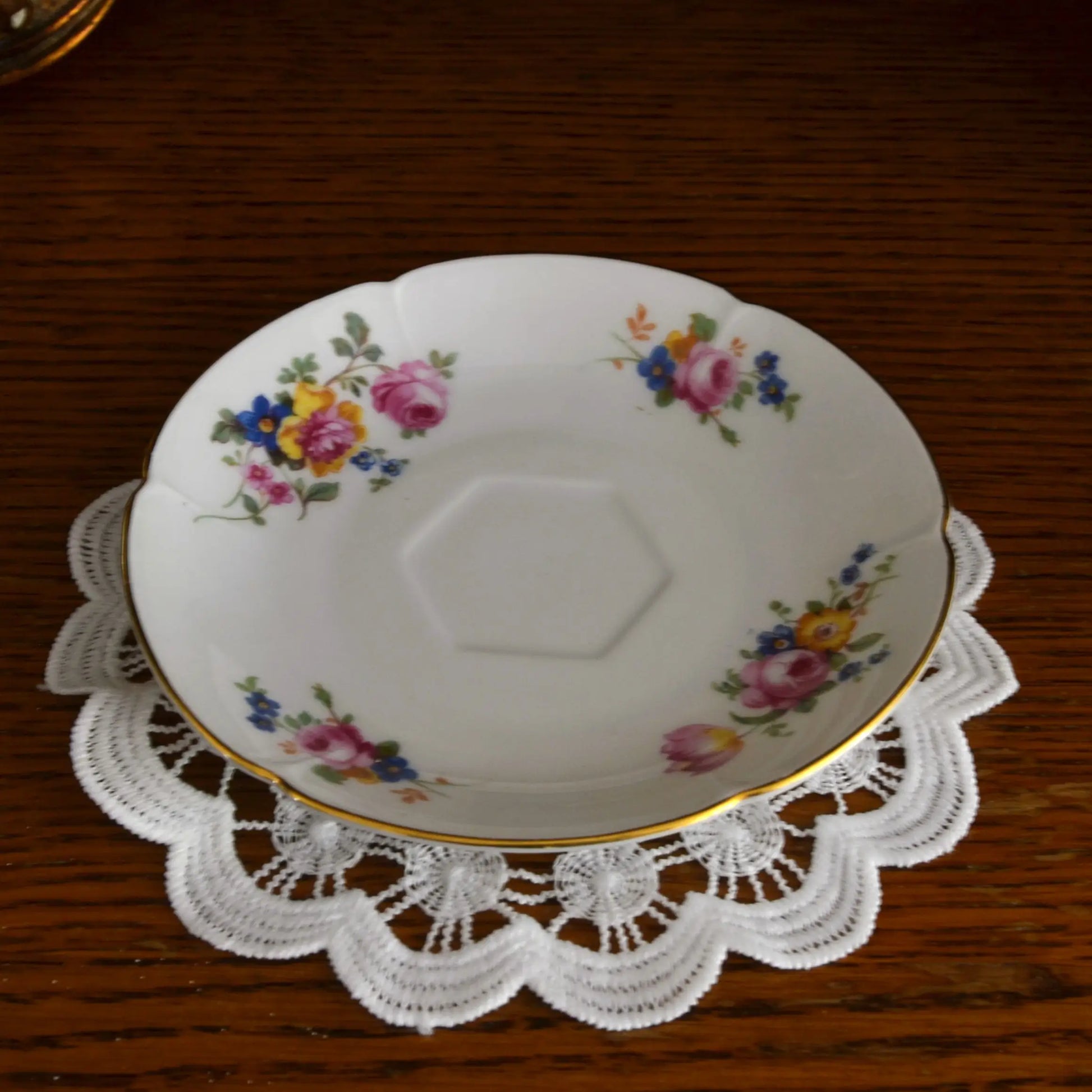 Image de bougie parfumée tasse de thé romantique vintage | Le sens des choses, boutique en ligne de produits artisanaux, naturels et écoresponsables, fabriqués en France ou en Europe : savons artisanaux, bougies parfumées, accessoires zéro déchet.
